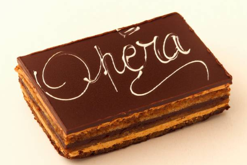 Final glazed cake (close-up)